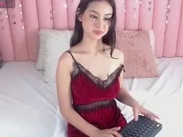 lalycastro from Chaturbate