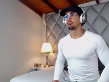 liam_espinoza from Chaturbate is Freechat