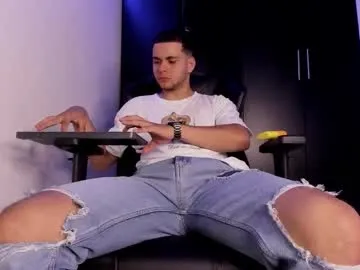 liam_mateo_ from Chaturbate is Freechat