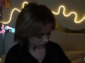 litt1e_emilyy from Chaturbate is Freechat