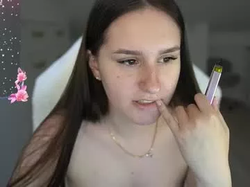 Lizzi_fox from Chaturbate