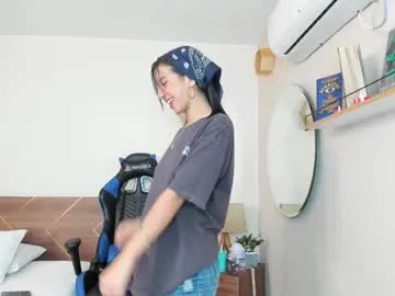 Girls: try live performances with matured performers, from dancing to quirks, in a variety of beautiful sex cams.