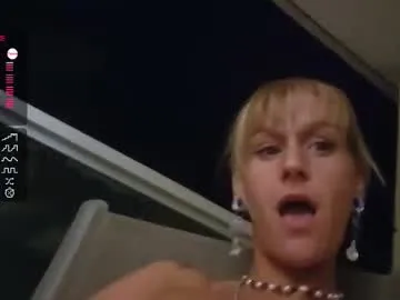 lucyvybes_and_gogert from Chaturbate is Freechat