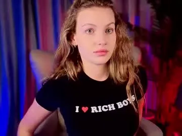 Lykava from Chaturbate