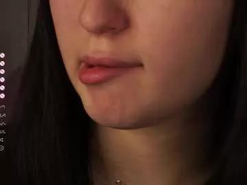 lynngroves from Chaturbate