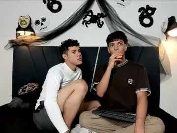 Maicol_cum23 from Chaturbate