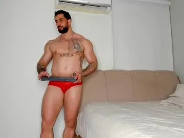 Massimo_visconti from Chaturbate