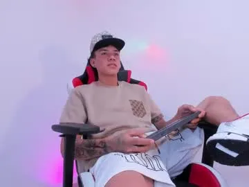 max_thomsonn from Chaturbate is Freechat