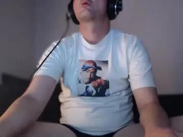 Mcmike_es from Chaturbate