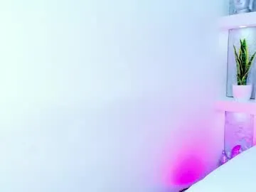 Miacollson from Chaturbate