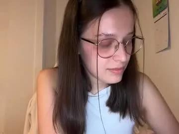 Millypetite from Chaturbate