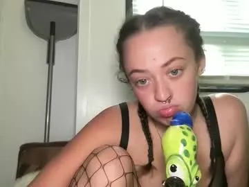 Misscognacwoods from Chaturbate