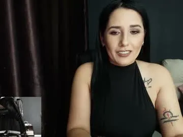 Missdyaa from Chaturbate