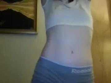 Missmoonmagic13 from Chaturbate