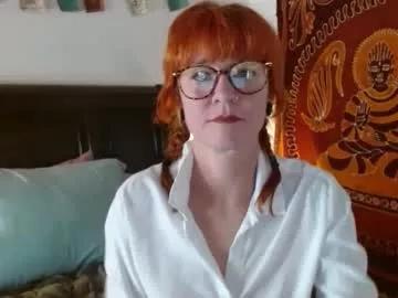 Missmoonmagic13 from Chaturbate