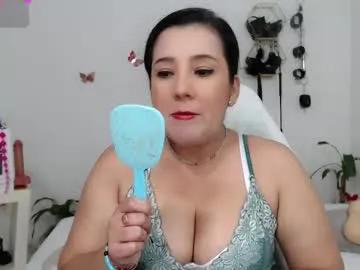 Mom_17 from Chaturbate