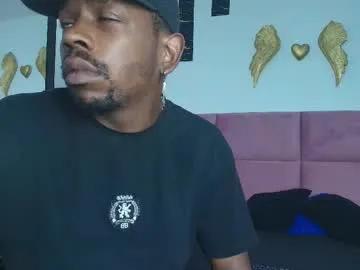 Muller_asher from Chaturbate