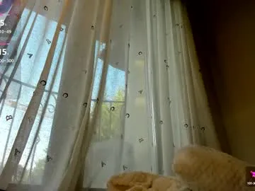 Naila18 from Chaturbate