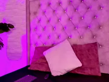 Nataly_lblanck from Chaturbate