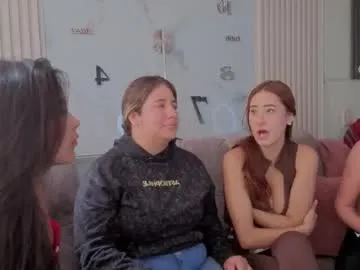 Girls: try live performances with matured performers, from dancing to quirks, in a variety of beautiful sex cams.