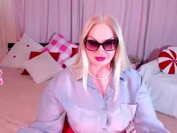 Nina_deville from Chaturbate