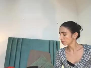 Ninacavallli from Chaturbate