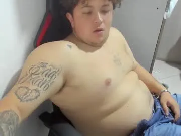 onewhiteboichub from Chaturbate is Freechat