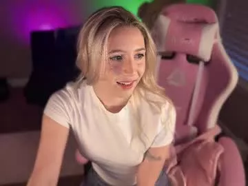 Piperisyourho from Chaturbate