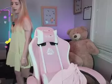 Piperisyourho from Chaturbate