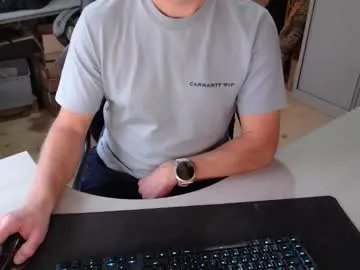 Poodledude from Chaturbate