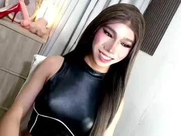 Ravennax from Chaturbate