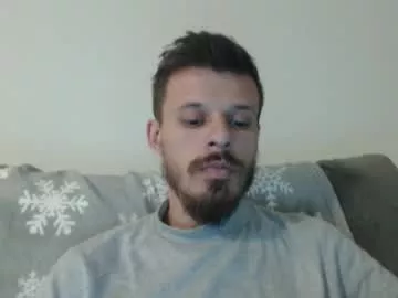 Rayann27 from Chaturbate