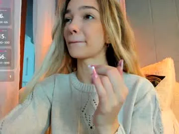 Sassyt33n from Chaturbate