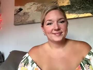 singlesexymom from Chaturbate is Freechat