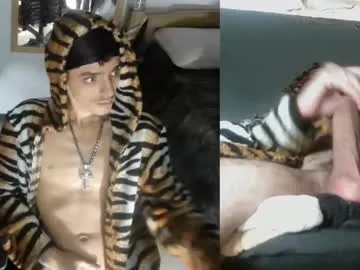 skinnypipe15 from Chaturbate is Freechat