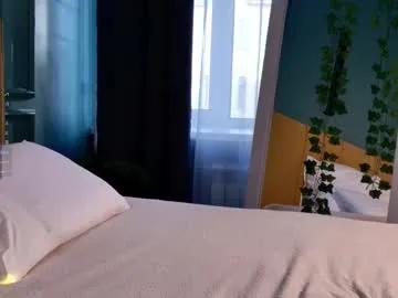 Sunnyrisha from Chaturbate
