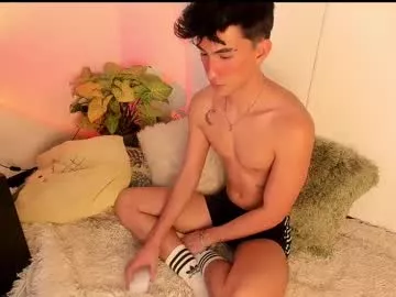 Sweettaaron from Chaturbate