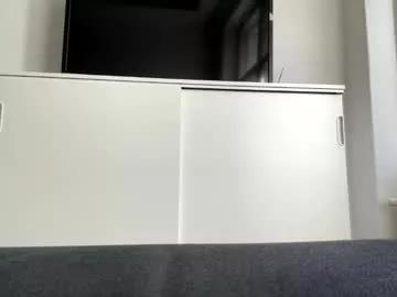 tall_shy_kitty from Chaturbate