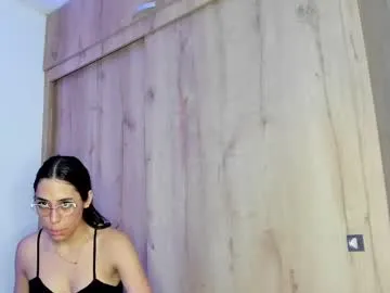 Tania06 from Chaturbate