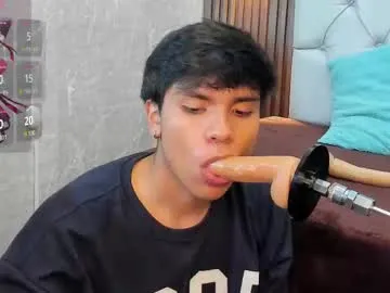 Thiago_kozak from Chaturbate