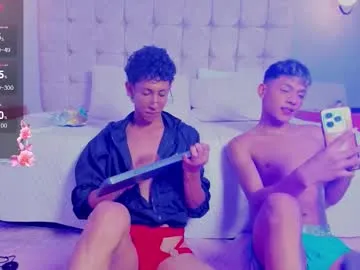 twink_royale18 from Chaturbate