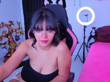 Victoriacarmonaa from Chaturbate