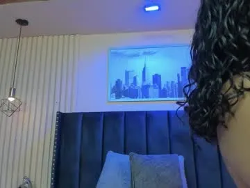 Viiolett_lee from Chaturbate