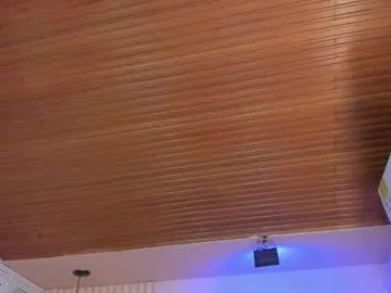 Viiolett_lee from Chaturbate