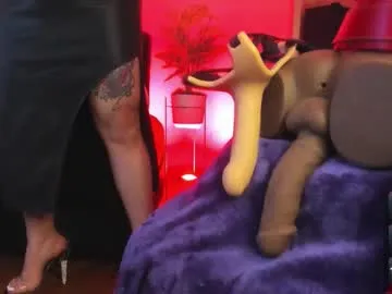 violett__sinclair1 from Chaturbate is Freechat