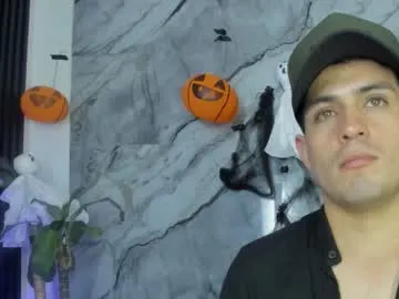 William_steel_ from Chaturbate