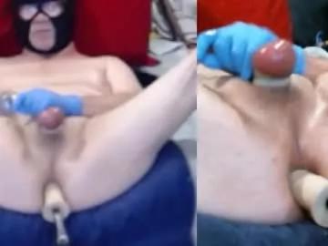 Willingiam42 from Chaturbate