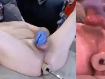Willingiam42 from Chaturbate