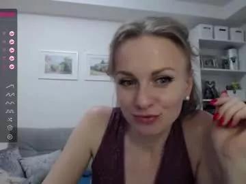 Yummylilya from Chaturbate