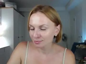 Yummylilya from Chaturbate